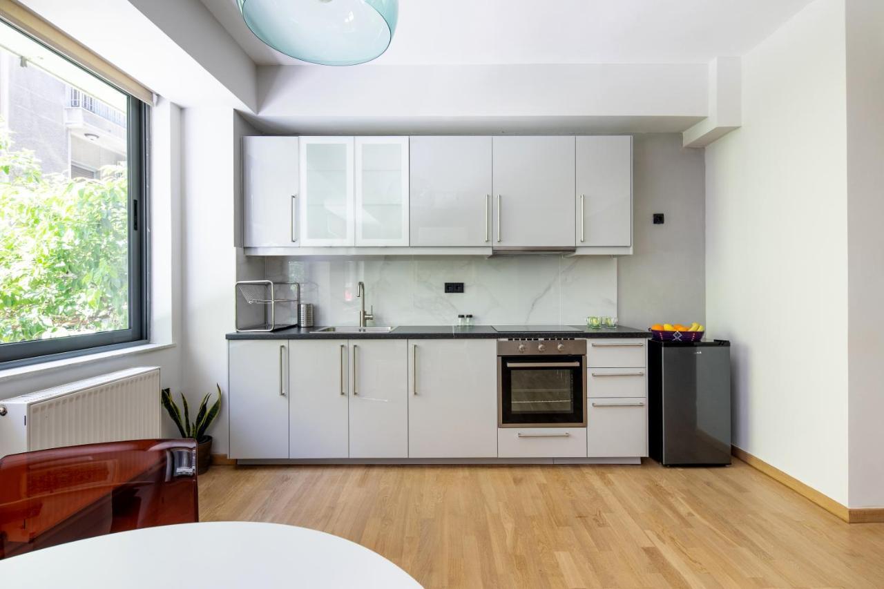 Bright 2Bdr Apartment Downtown Exarcheia! Athens Ngoại thất bức ảnh